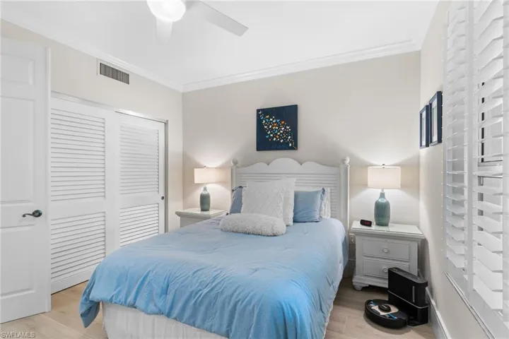 325  Dunes  BLVD, Naples, FL 34110