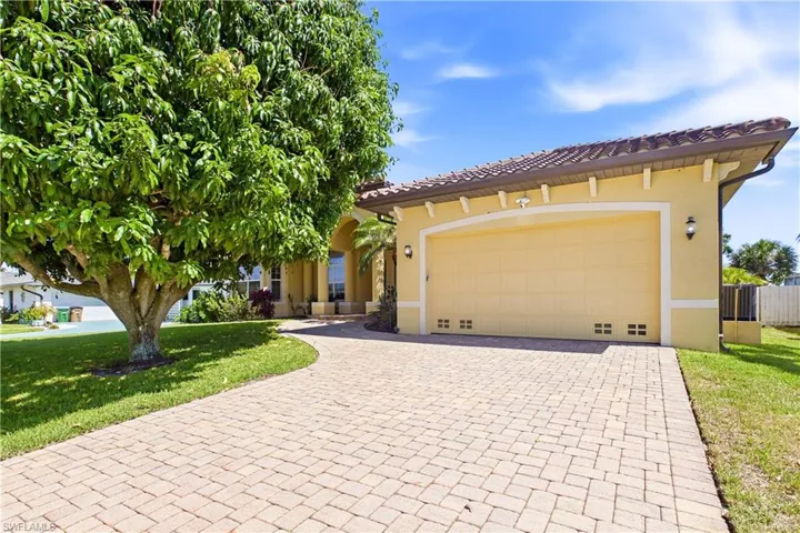 1440 Vendome Ct, Cape Coral, Florida 33904