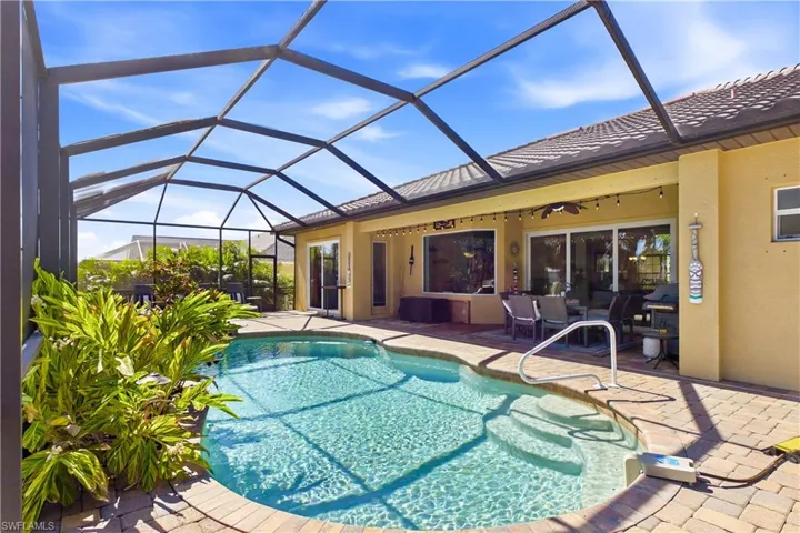 Located min from Downtown Cape Coral, Yacht Club beach area, restaurants, shopping, entertainment, parks & UPCOMING YACHT CLUB REDEVELOPMENT