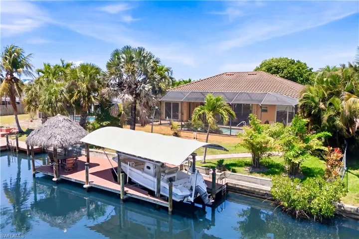 1440 Vendome Ct, Cape Coral, Florida 33904