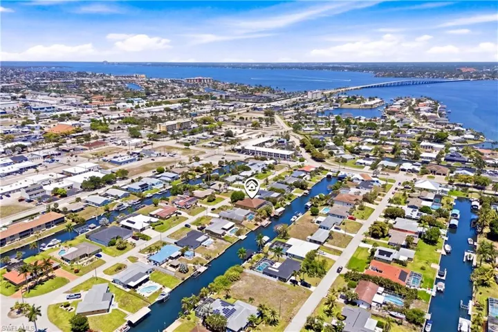1440 Vendome Ct, Cape Coral, Florida 33904