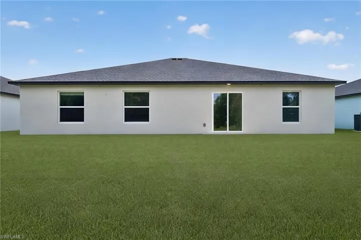 17101 Pompeii Way, North Fort Myers, Florida 33917