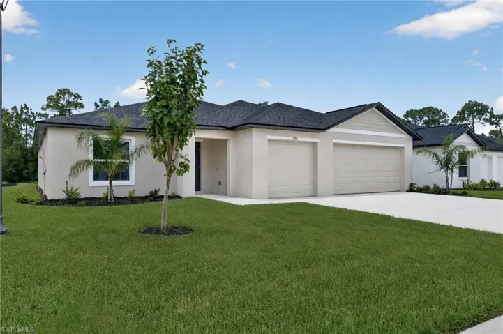 17101 Pompeii Way, North Fort Myers, Florida 33917