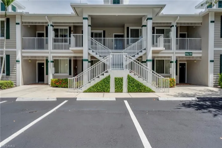 7930 Mahogany Run Ln # 824, Naples, Florida 34113