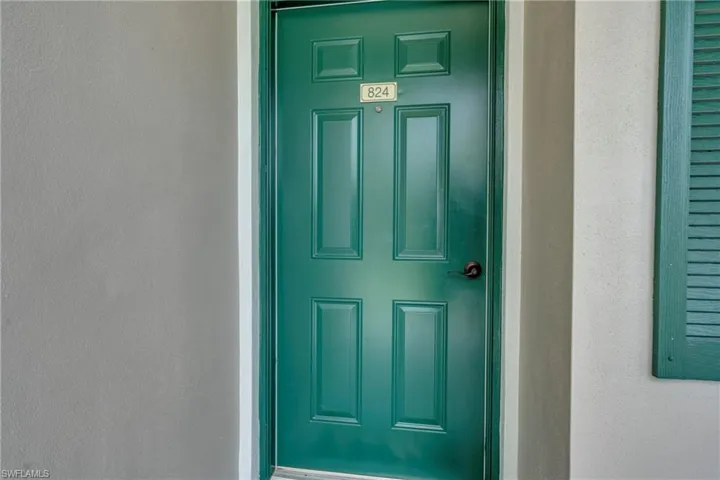7930 Mahogany Run Ln # 824, Naples, Florida 34113