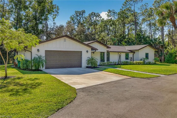 5100 Mahogany Ridge Dr, Naples, Florida 34119