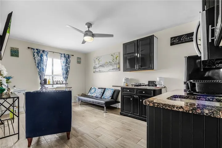 2216 NE 7th  PL, Cape Coral, FL 33909