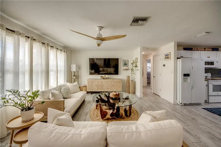 355  Donora  BLVD, Fort Myers Beach, FL 33931