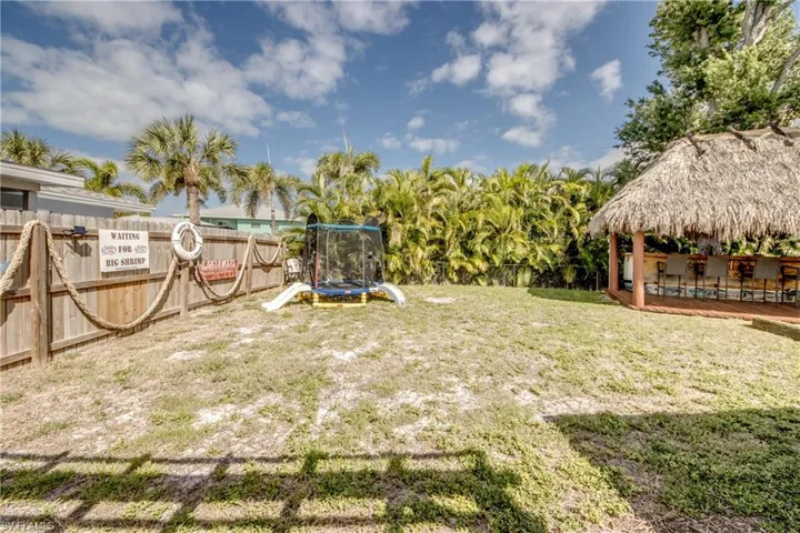 355  Donora  BLVD, Fort Myers Beach, FL 33931