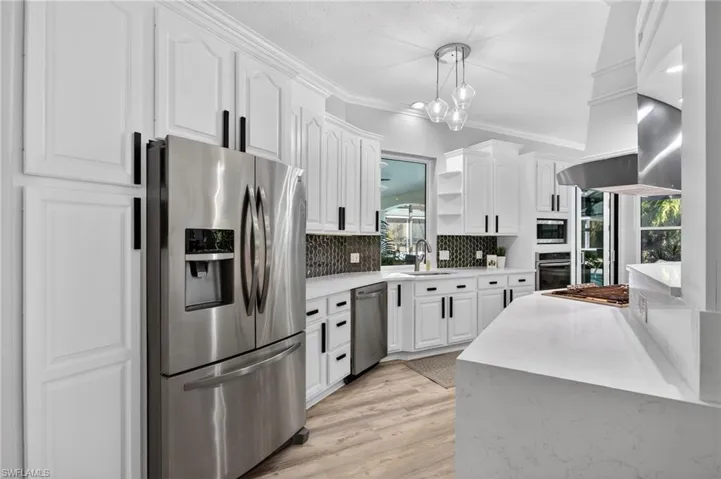 Waterfall quartz counters!