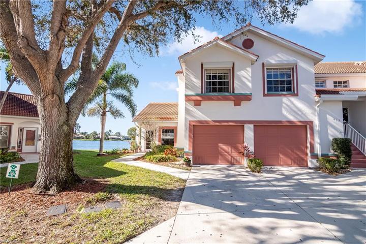 613  Windsor  SQ, Naples, FL 34104