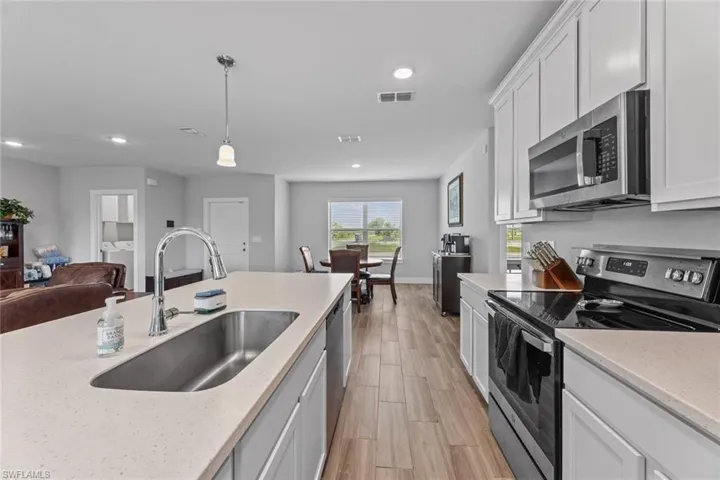 2436 Nw 4th St, Cape Coral Fl 33993