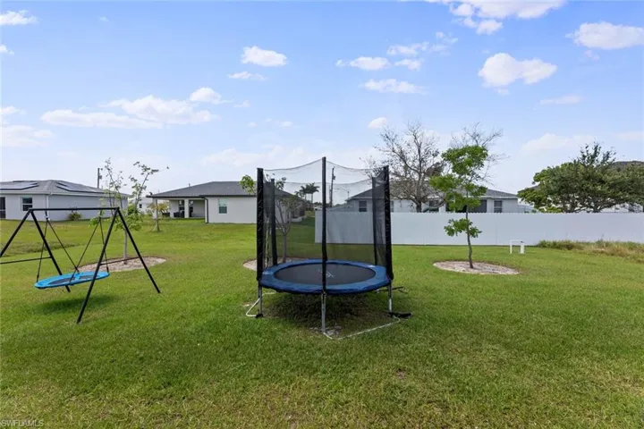 2436 Nw 4th St, Cape Coral Fl 33993