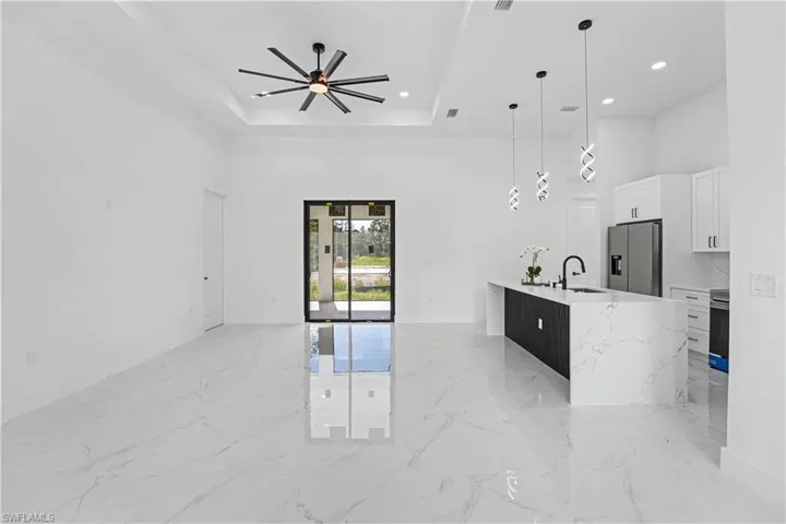 918 Hooper Ave, Lehigh Acres, Florida 33974
