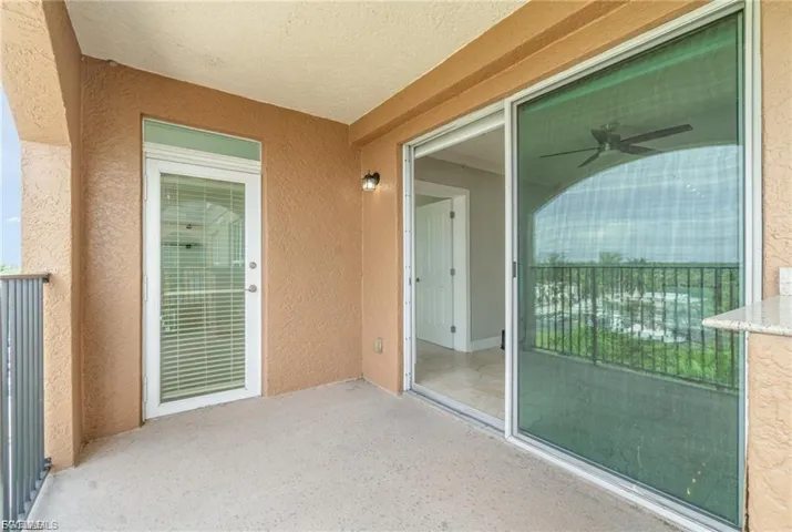 2825 Palm Beach Blvd 614, Fort Myers, Florida 33916