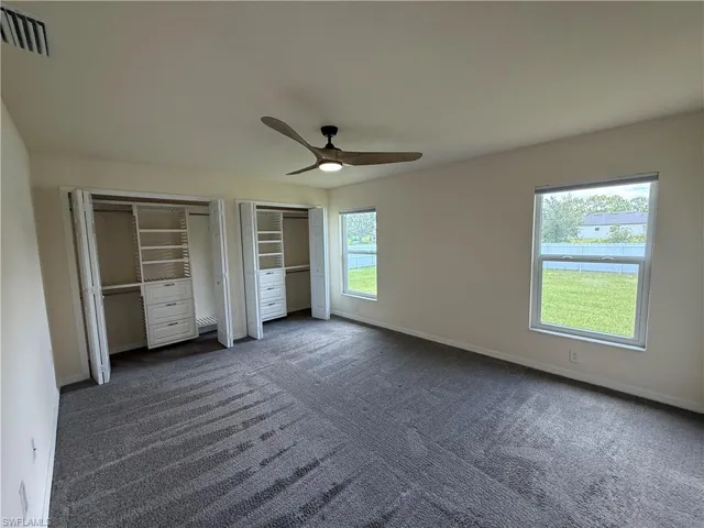 557 Oakshire Ln, Lehigh Acres, Florida 33972