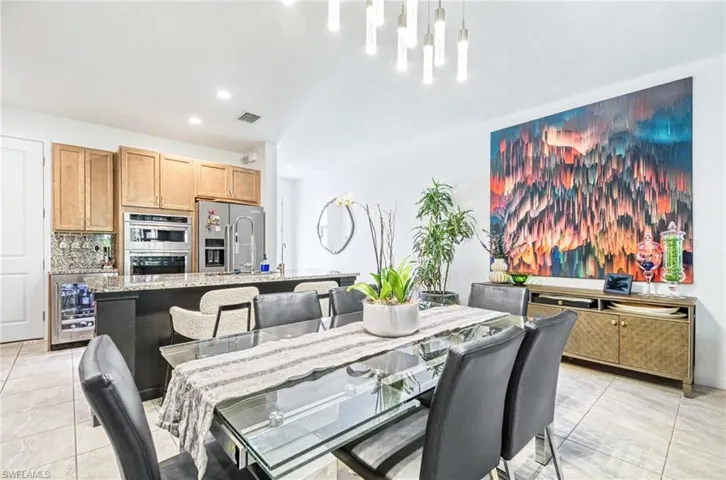 13045  Pembroke  DR, Naples, FL 34105