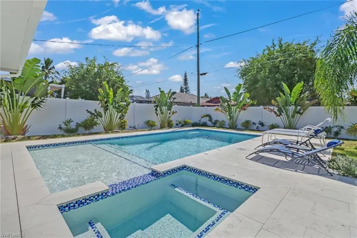 724 100th Ave N, Naples, Florida 34108