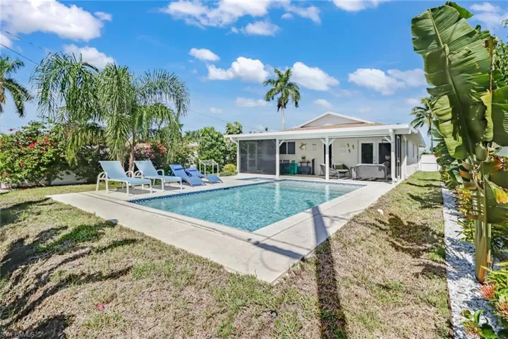 724 100th Ave N, Naples, Florida 34108