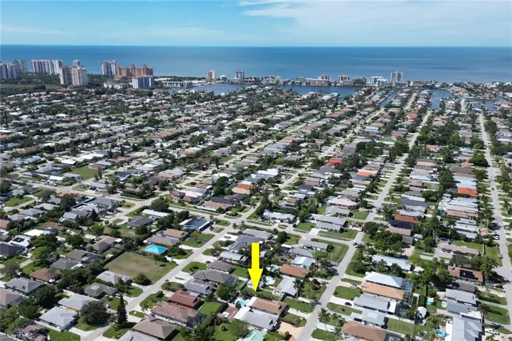 724 100th Ave N, Naples, Florida 34108