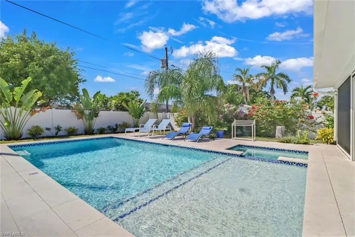 724 100th Ave N, Naples, Florida 34108
