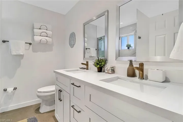 724 100th Ave N, Naples, Florida 34108