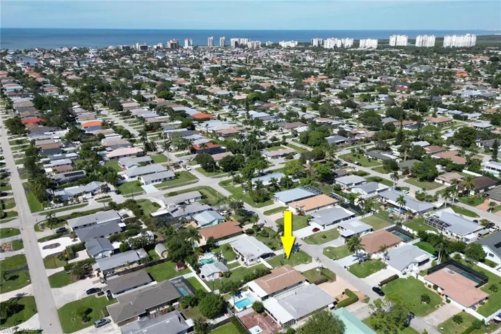 724 100th Ave N, Naples, Florida 34108