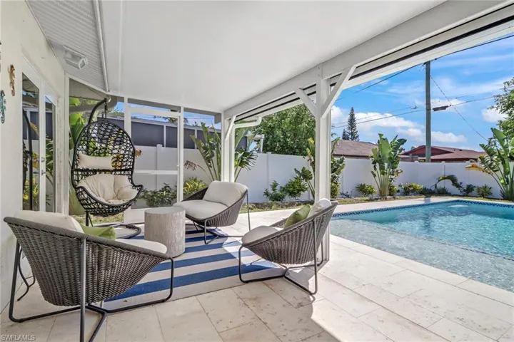 724 100th Ave N, Naples, Florida 34108