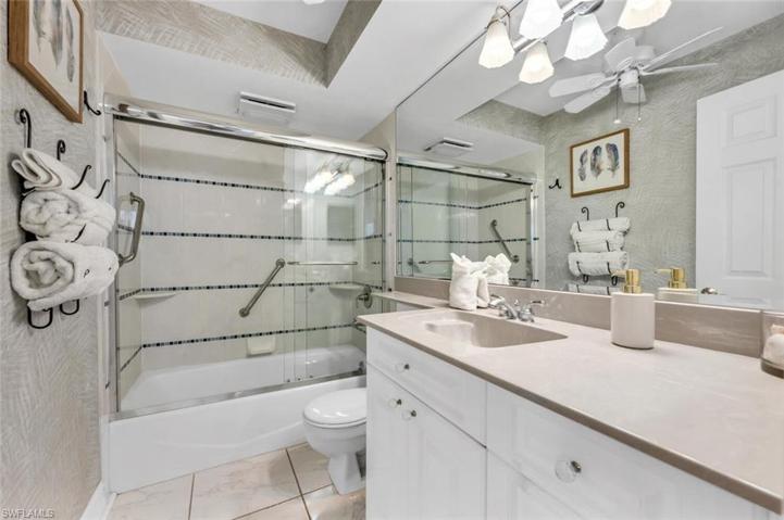 320  Seaview  CT, MARCO ISLAND, FL 34145