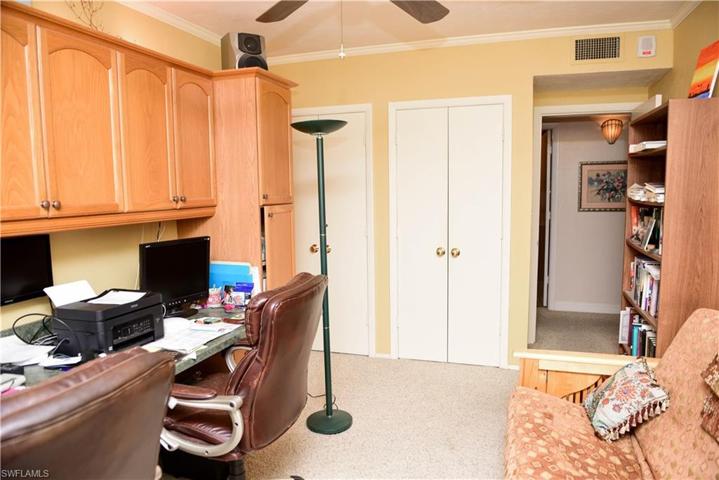 BEDROOM/OFFICE