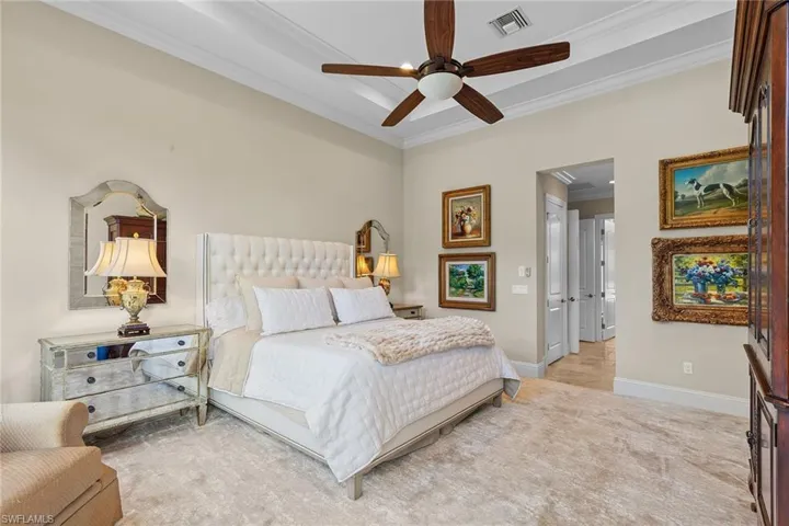 6081 Tamworth Ct, Naples, Florida 34119