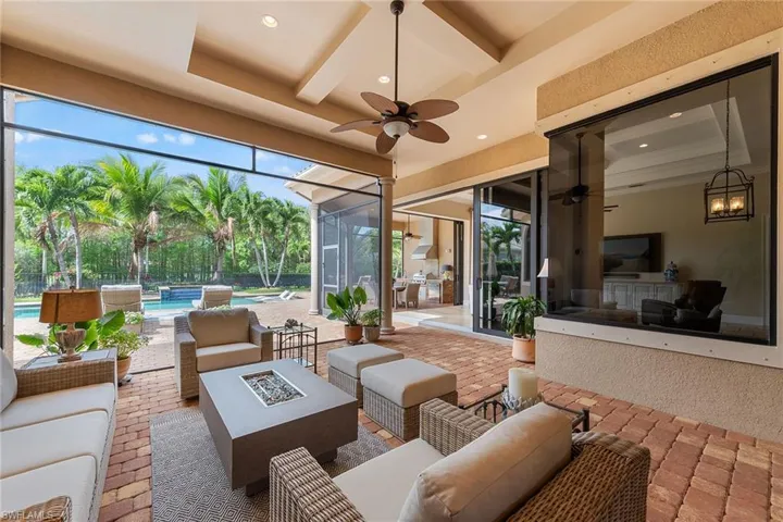 6081 Tamworth Ct, Naples, Florida 34119