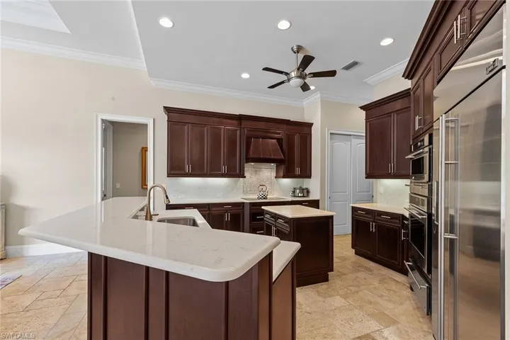 6081 Tamworth Ct, Naples, Florida 34119