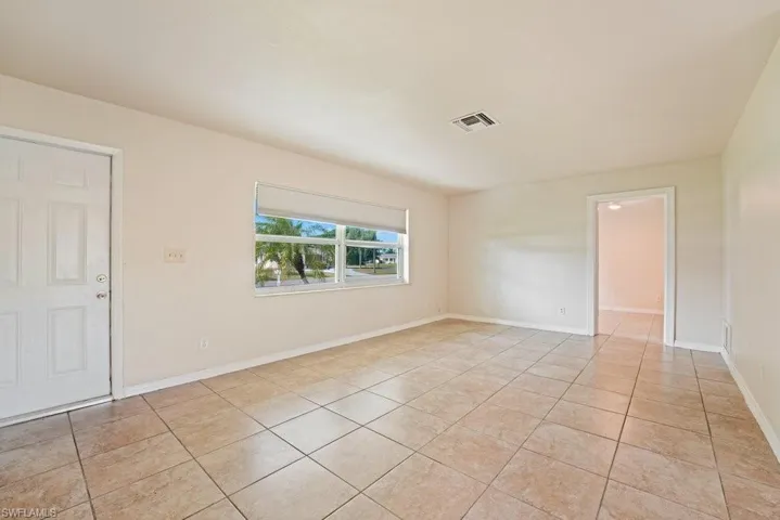 208 Norwich Ave, Lehigh Acres, Florida 33936