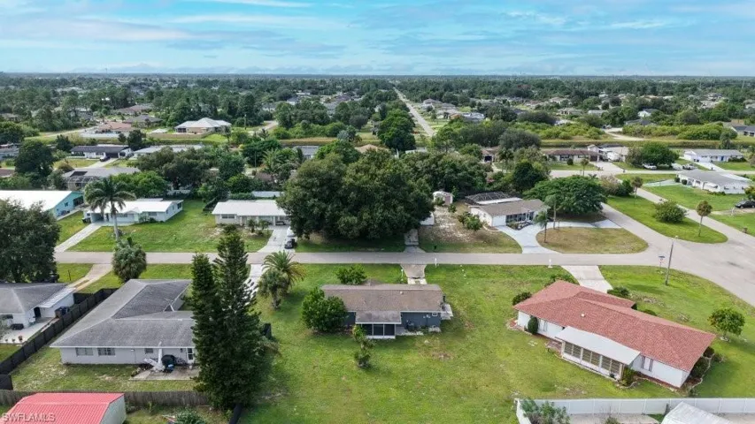 208 Norwich Ave, Lehigh Acres, Florida 33936