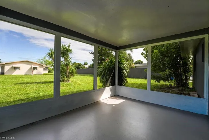 208 Norwich Ave, Lehigh Acres, Florida 33936