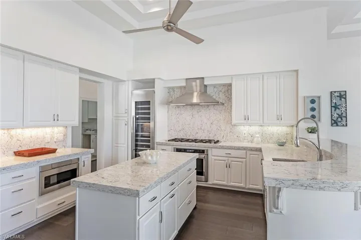 2540 Half Moon Walk, Naples, Florida 34102