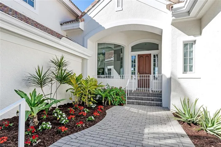 2540 Half Moon Walk, Naples, Florida 34102