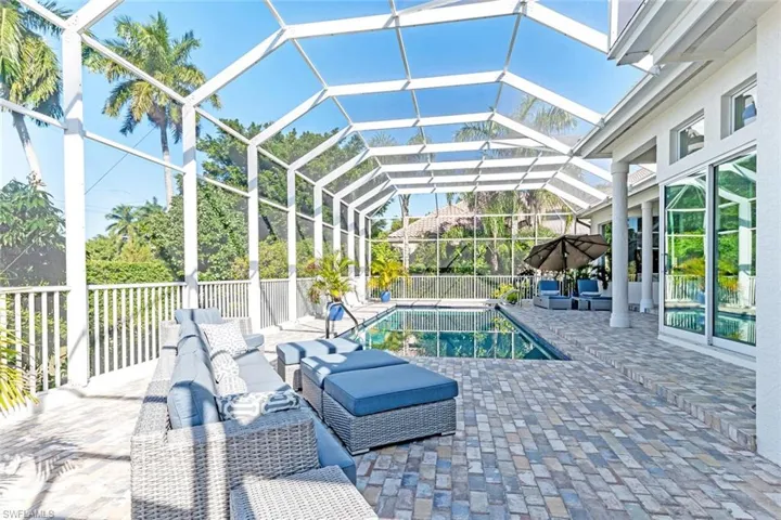 2540 Half Moon Walk, Naples, Florida 34102