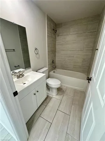 3310 Sw 17th Pl, Cape Coral, Florida 33914