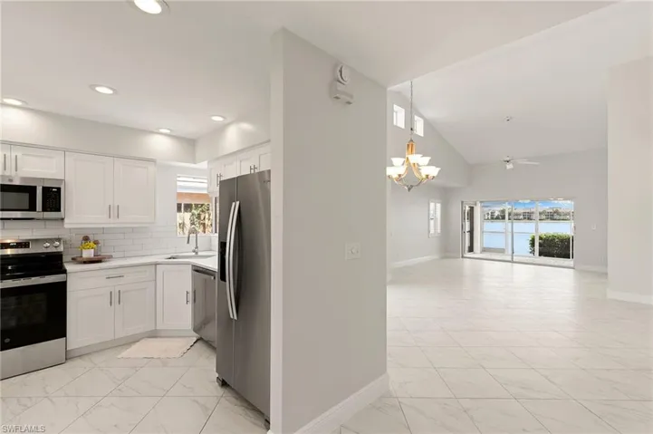 2524  Sailors  WAY, Naples, FL 34109