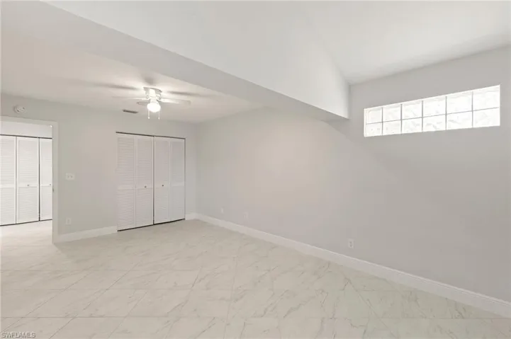 2524  Sailors  WAY, Naples, FL 34109