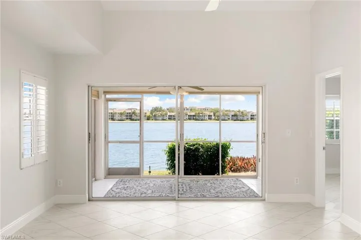 2524  Sailors  WAY, Naples, FL 34109