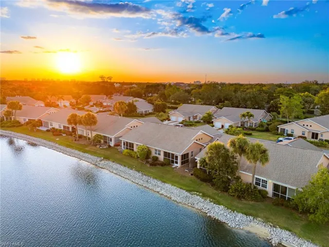 2524  Sailors  WAY, Naples, FL 34109