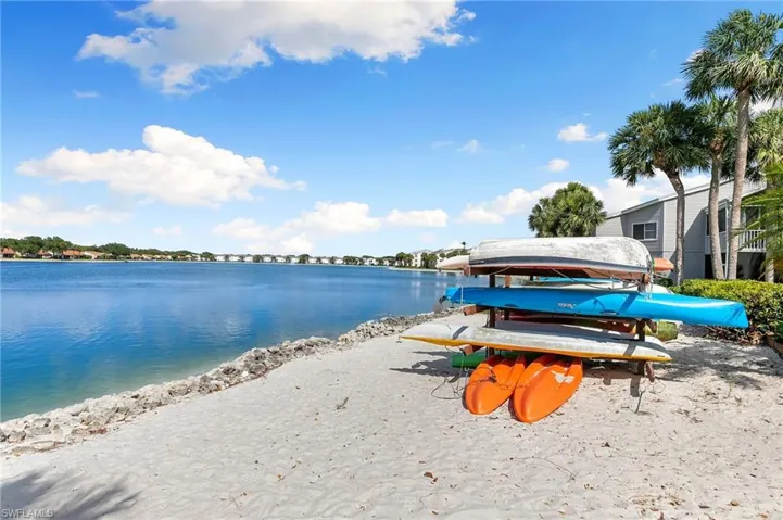2524  Sailors  WAY, Naples, FL 34109
