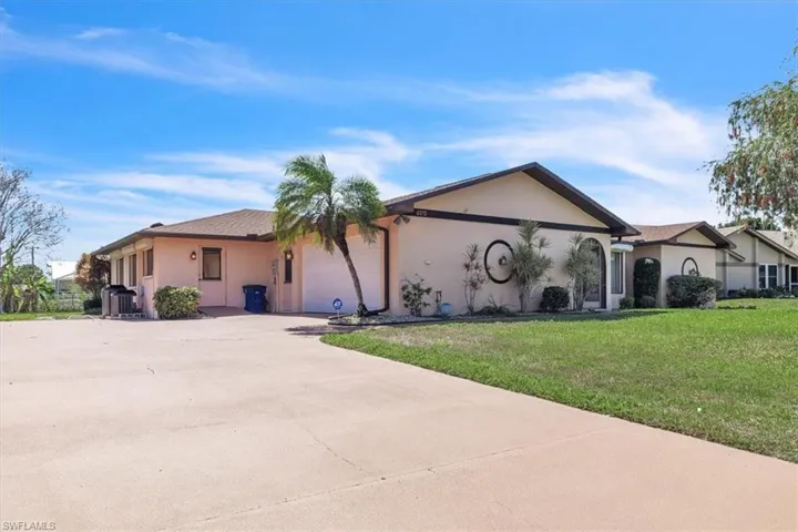 6070 Anchorline Ct, North Fort Myers, Florida 33917