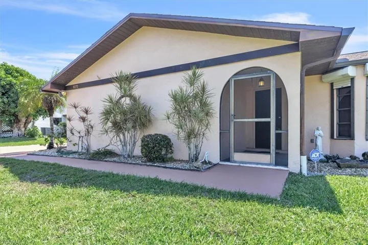 6070 Anchorline Ct, North Fort Myers, Florida 33917