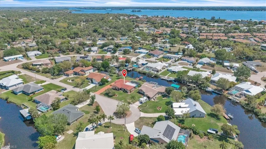 6070 Anchorline Ct, North Fort Myers, Florida 33917
