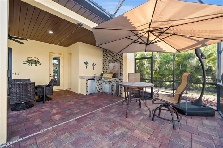 Outdoor kitchen and sitting area
