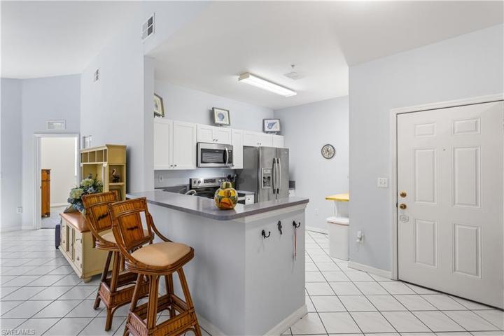 15390 Bellamar CIR # 3221, FORT MYERS FL 33908